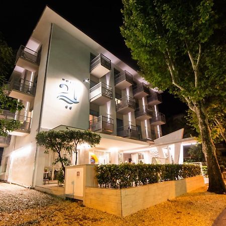 Hotel 21 Riccione Esterno foto