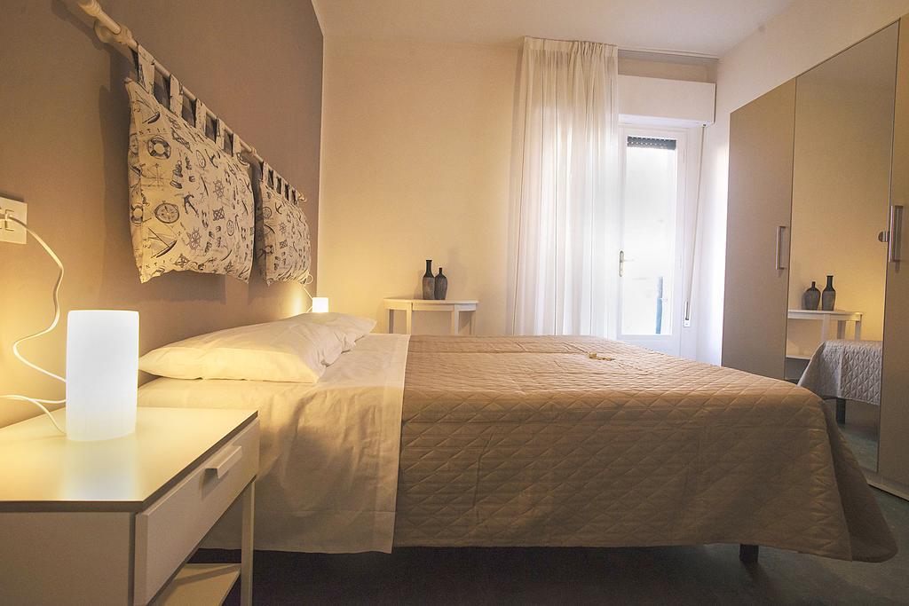 Hotel 21 Riccione Esterno foto