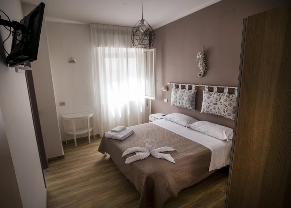 Hotel 21 Riccione Esterno foto